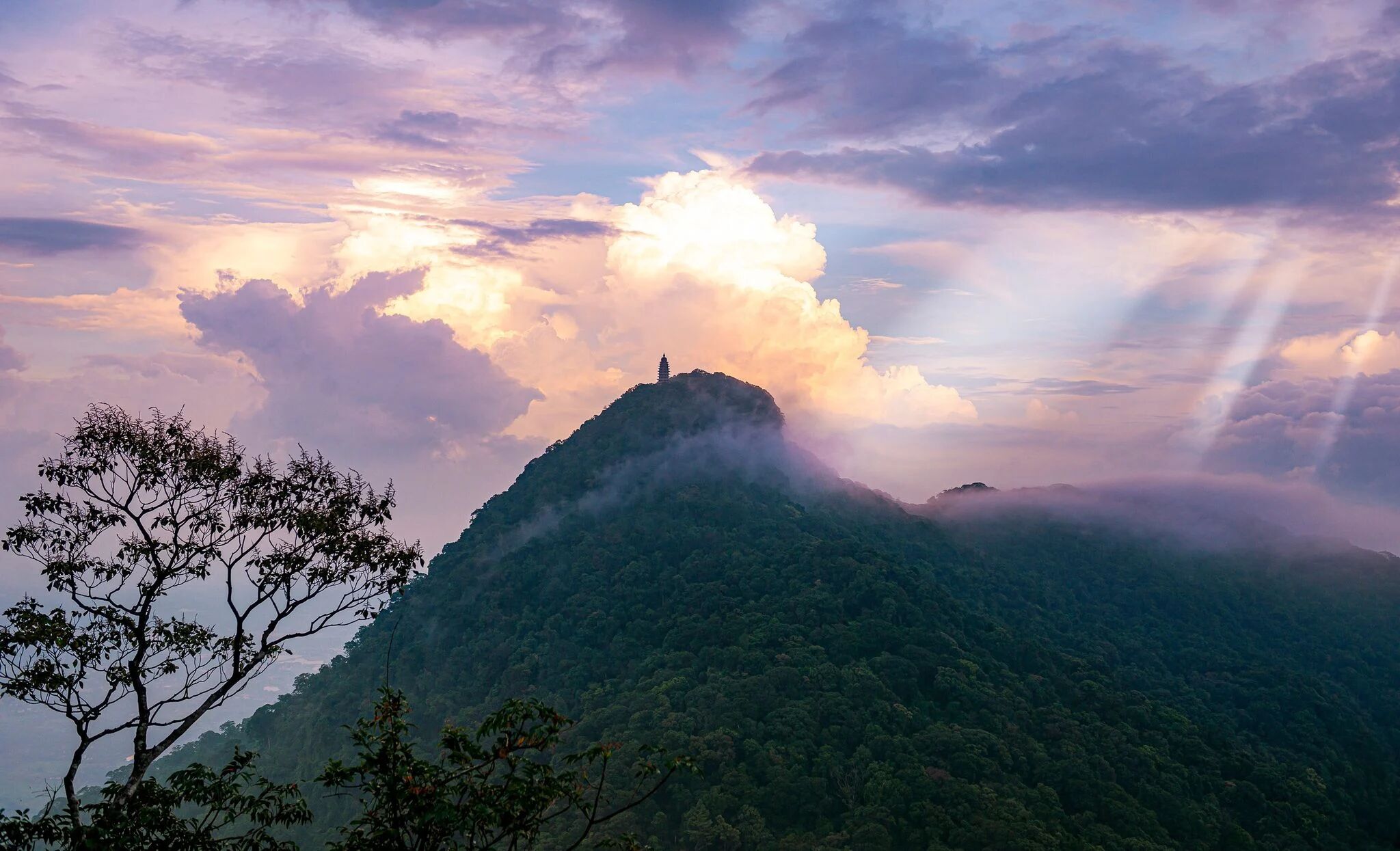 Start your Hanoi Travel with tranquil vistas